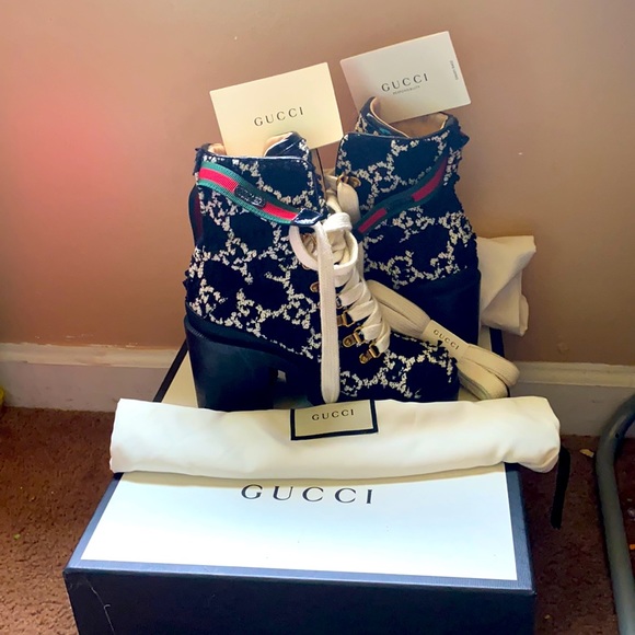 Gucci boots only worn twice excellent condition. - Picture 2 of 4